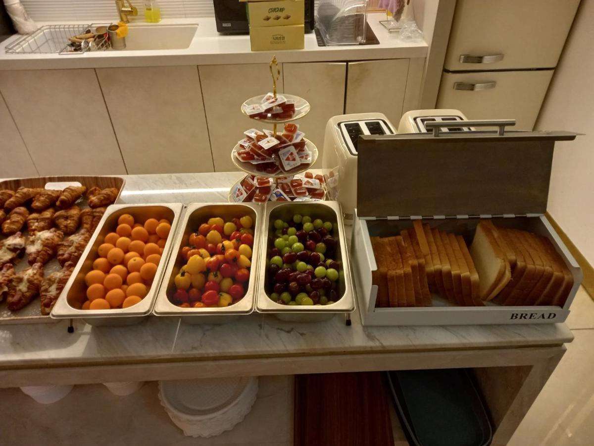 בוסאן Yeongdo Grandbern Hotel מראה חיצוני תמונה