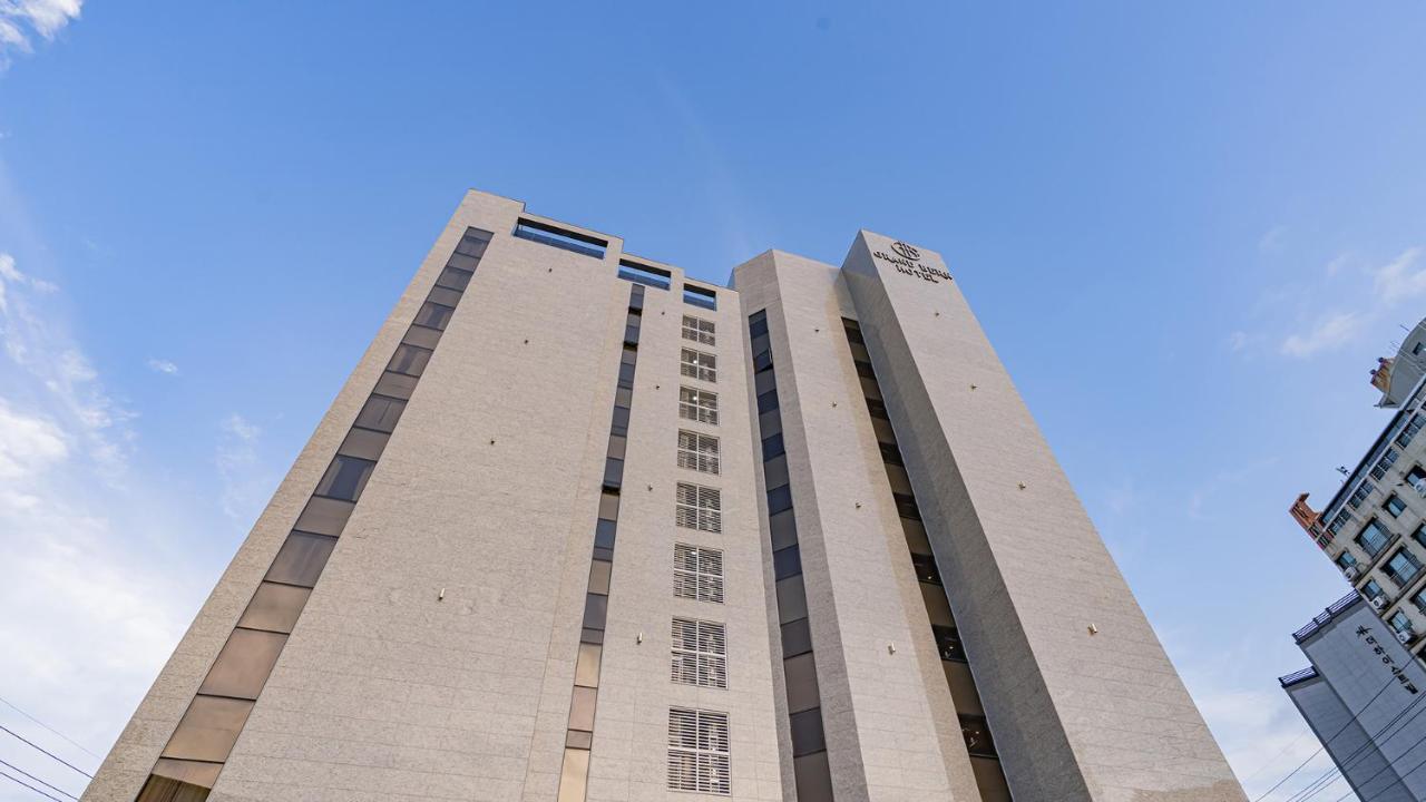 בוסאן Yeongdo Grandbern Hotel מראה חיצוני תמונה