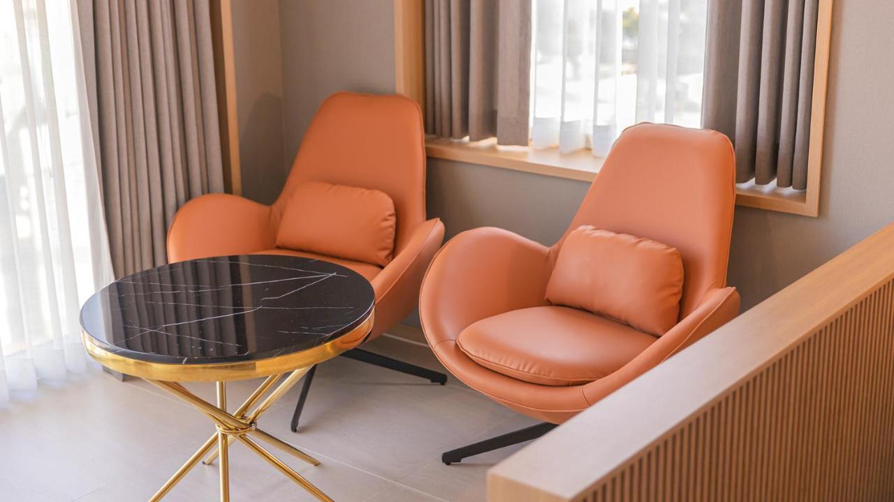 בוסאן Yeongdo Grandbern Hotel מראה חיצוני תמונה
