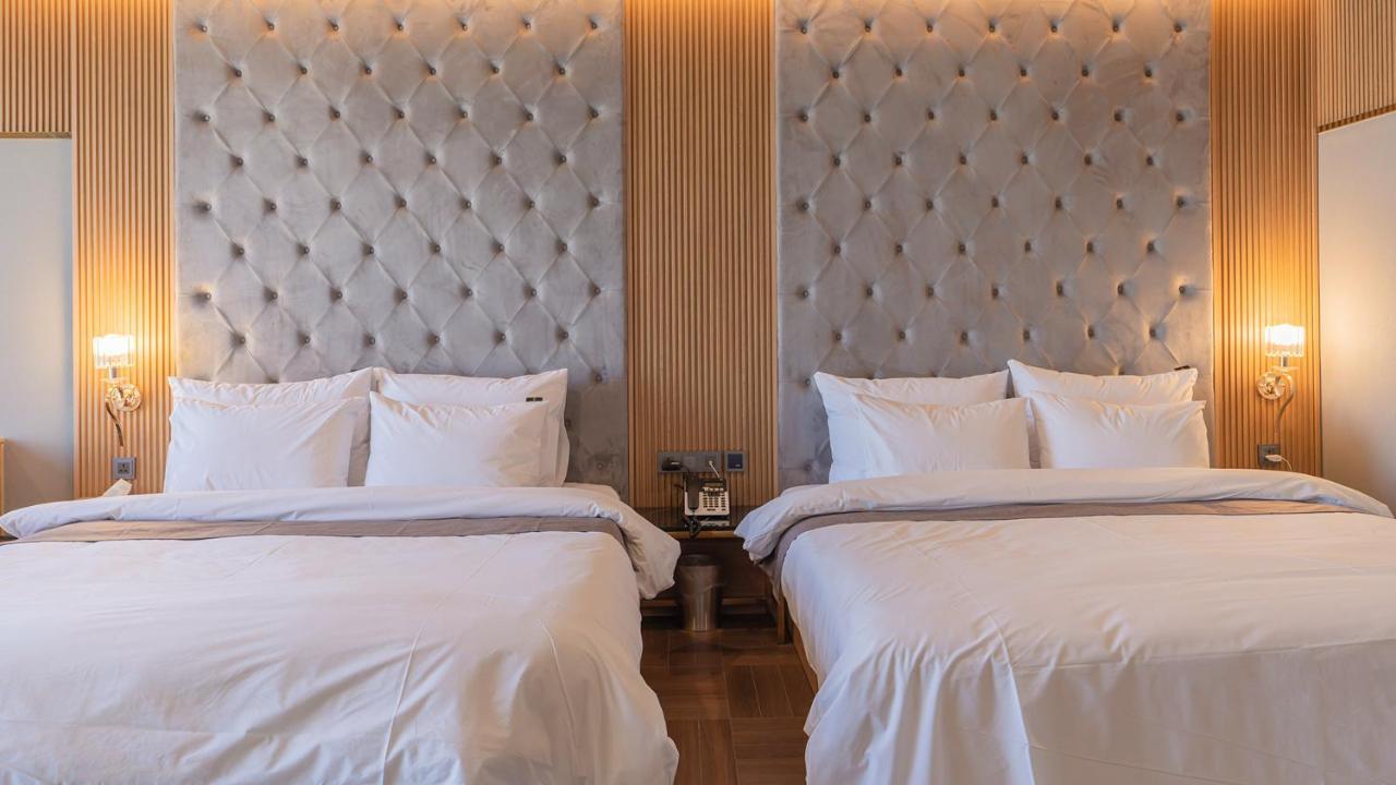 בוסאן Yeongdo Grandbern Hotel מראה חיצוני תמונה