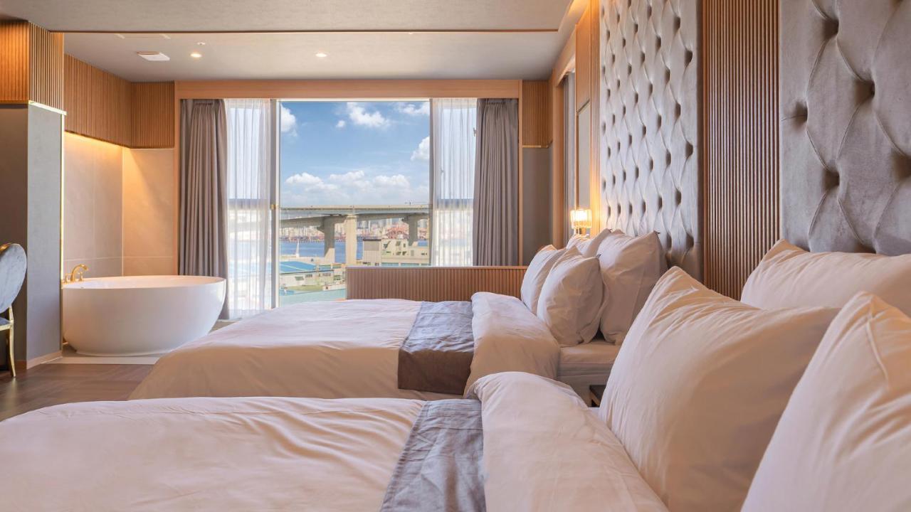 בוסאן Yeongdo Grandbern Hotel מראה חיצוני תמונה