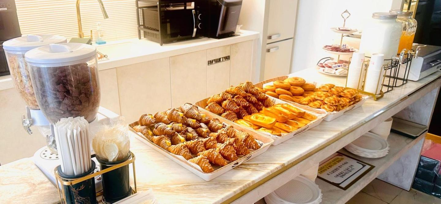 בוסאן Yeongdo Grandbern Hotel מראה חיצוני תמונה